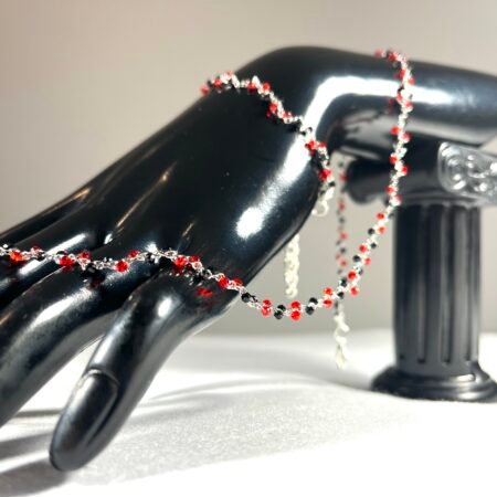 Collier Chaine et Perles Noires et Rouges